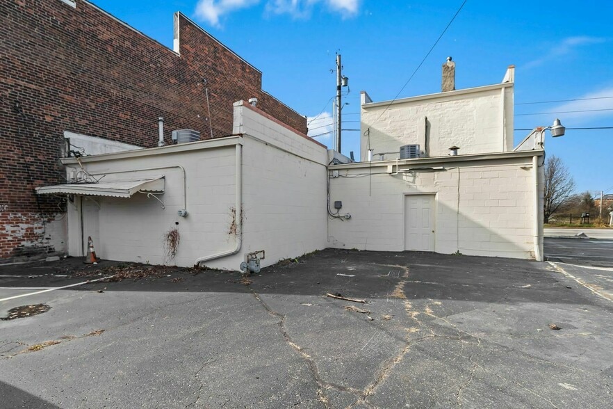 More Photos Of 870 Virginia Ave, Indianapolis Loft Creative Space For Lease