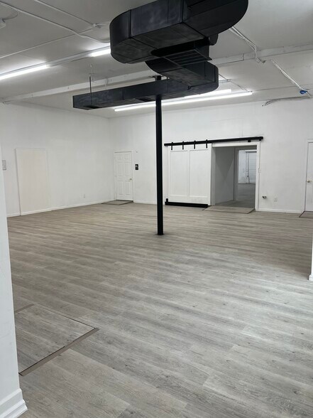 More Photos Of 711 Broadway, Westwood Warehouse For Lease