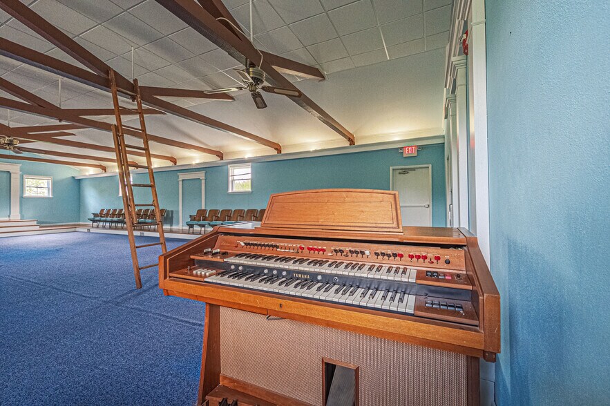 More Photos Of 82 Mill St, Mays Landing Restaurant For Sale