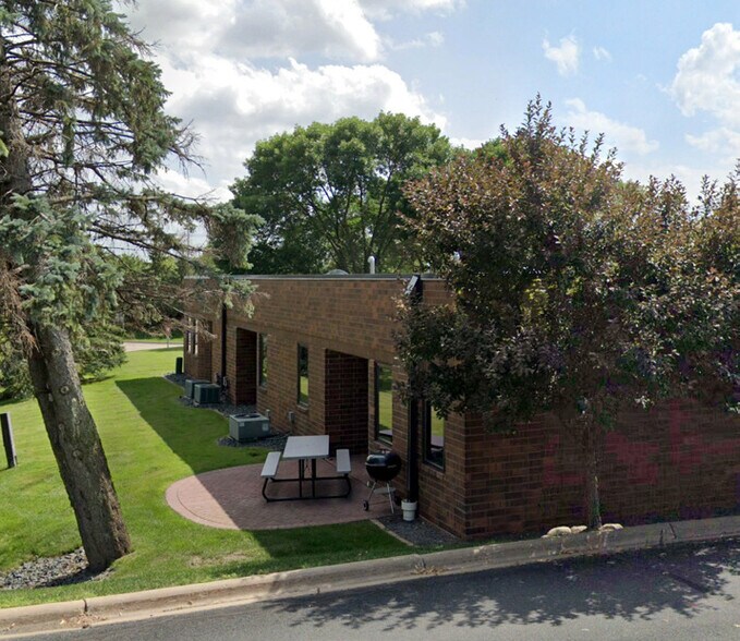 More Photos Of 4936-4942 Lincoln Dr, Edina Office For Sale