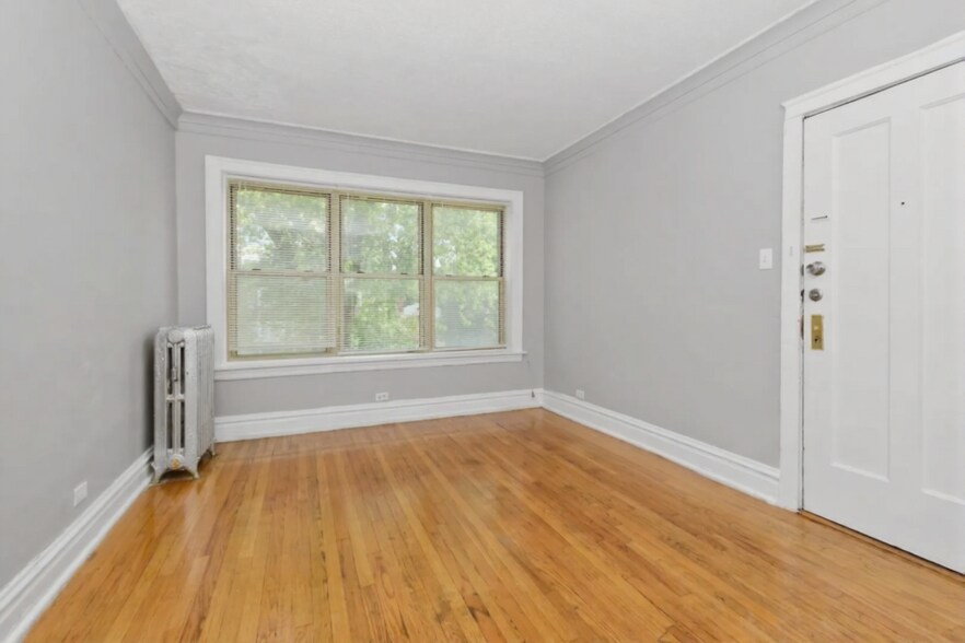 More Photos Of 7208 S Michigan Ave, Chicago Multifamily For Sale