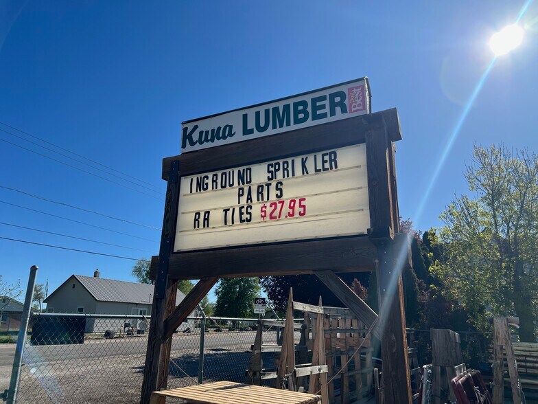 More Photos Of 175 S School Ave, Kuna Freestanding For Sale