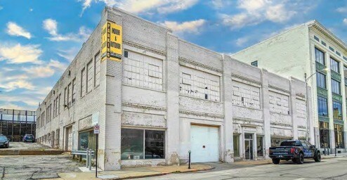 Primary Photo Of 508 S 19th St, Omaha Parking Garage For Sale