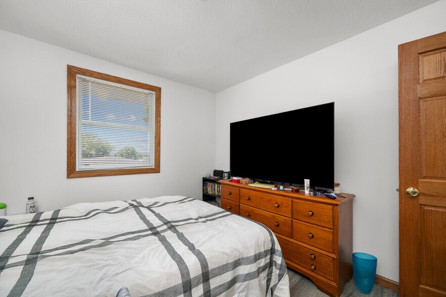 More Photos Of 222 6th St, Buffalo Apartments For Sale