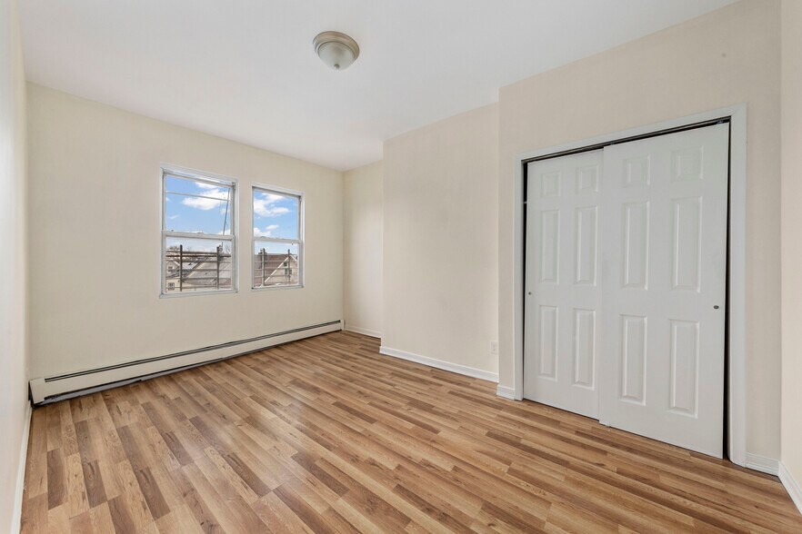 More Photos Of 11710 Jamaica Ave, Richmond Hill Apartments For Sale