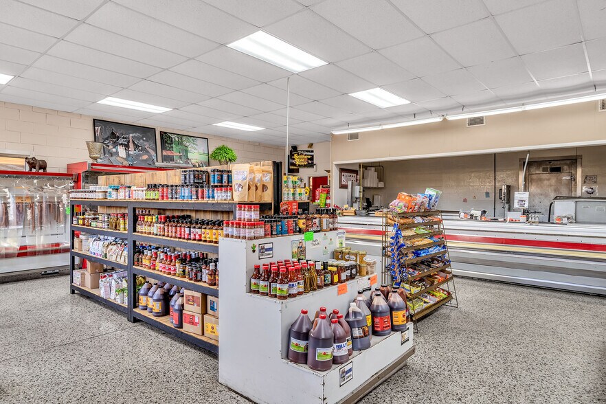 More Photos Of 5716 S NC 41 Hwy, Wallace Freestanding For Sale