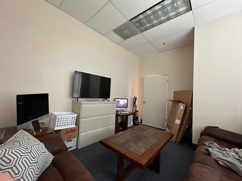 More Photos Of 2860 W State Road 84, Fort Lauderdale Office For Lease