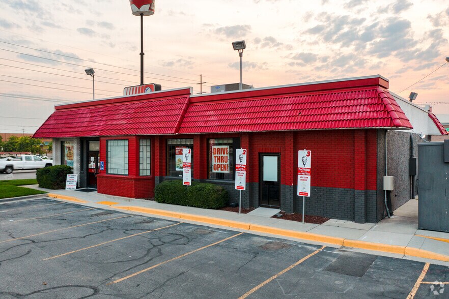 More Photos Of 1759-1935 W 4700 S, Salt Lake City Unknown For Lease