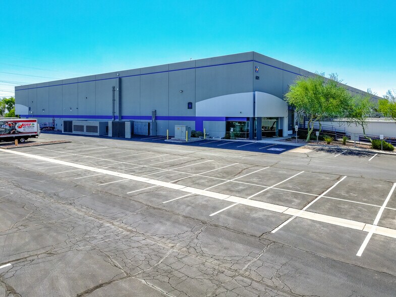 More Photos Of 601 S 54th St, Chandler Warehouse For Lease