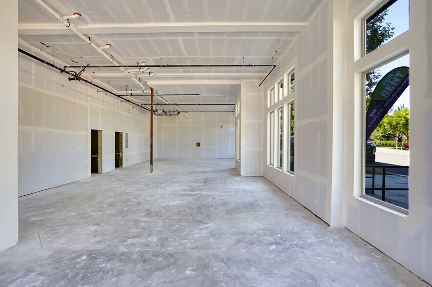 More Photos Of 107 C Street, Independence Apartments For Lease