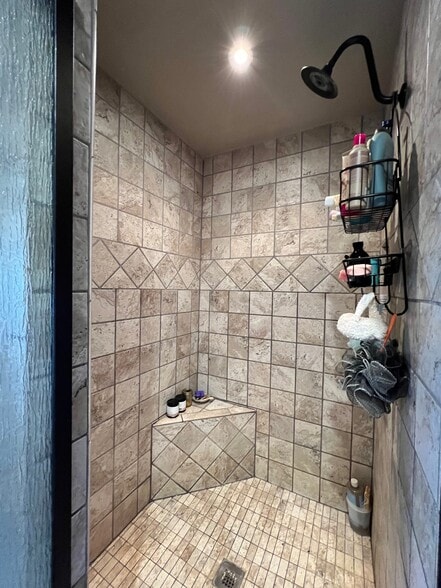 More Photos Of 306 N Austin St, Comanche Office For Sale