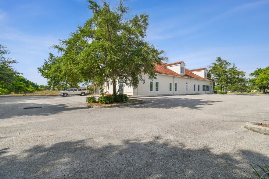 More Photos Of 772 Cortaro Dr, Sun City Center Medical For Sale