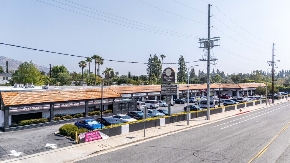 More Photos Of 23701-23751 Roscoe Blvd, Canoga Park General Retail For Sale