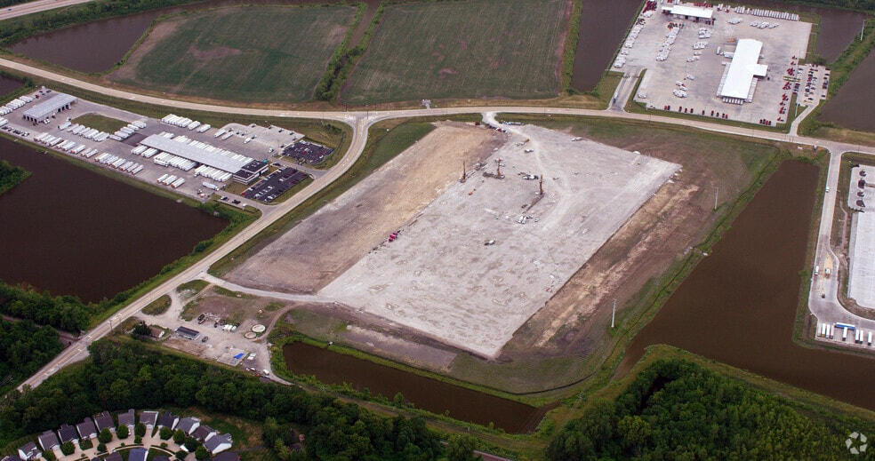 More Photos Of 5000 Premier Pkwy, Saint Peters Distribution For Lease