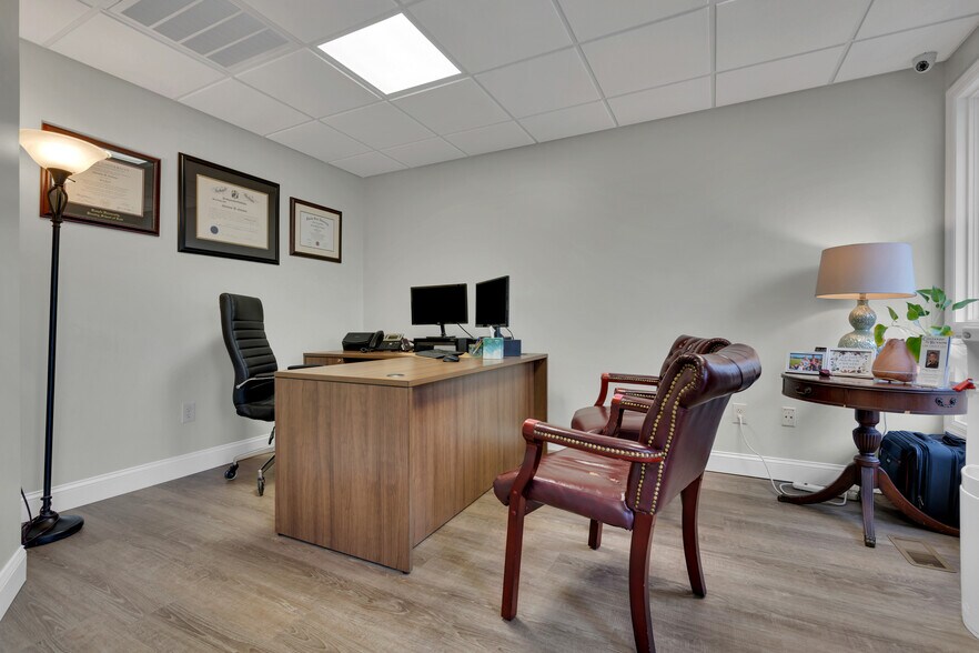 More Photos Of 776-780 Commons Way, Toms River Office For Sale