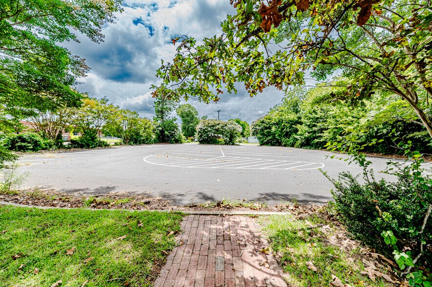 More Photos Of 211 Main st, Broadway Religious Facility For Sale