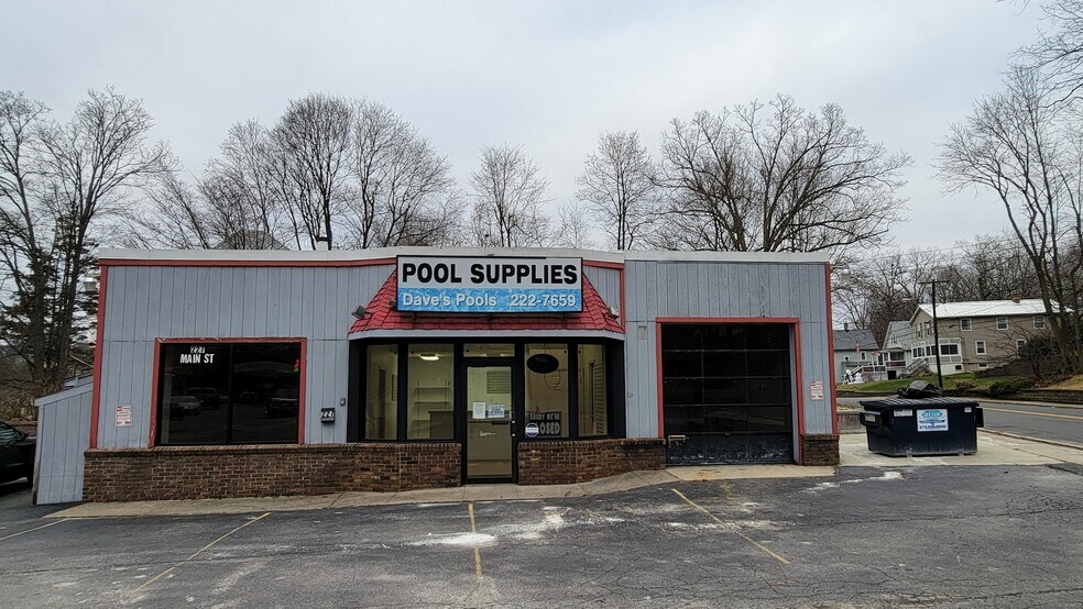 More Photos Of 227 Main St, Newton Storefront Retail Office For Sale