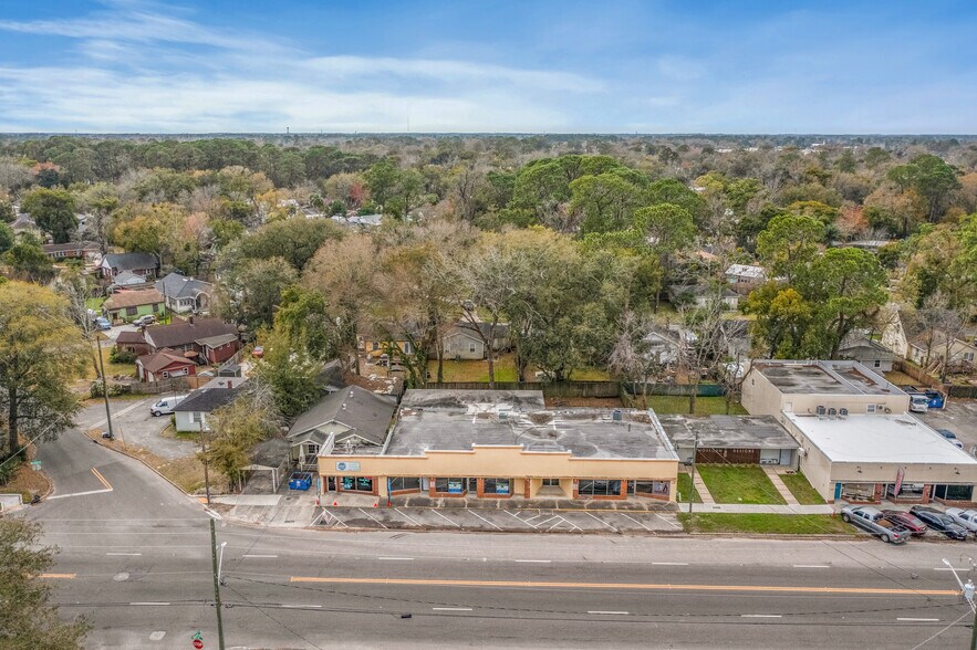 More Photos Of 598-608 Edgewood Ave S, Jacksonville Freestanding For Lease