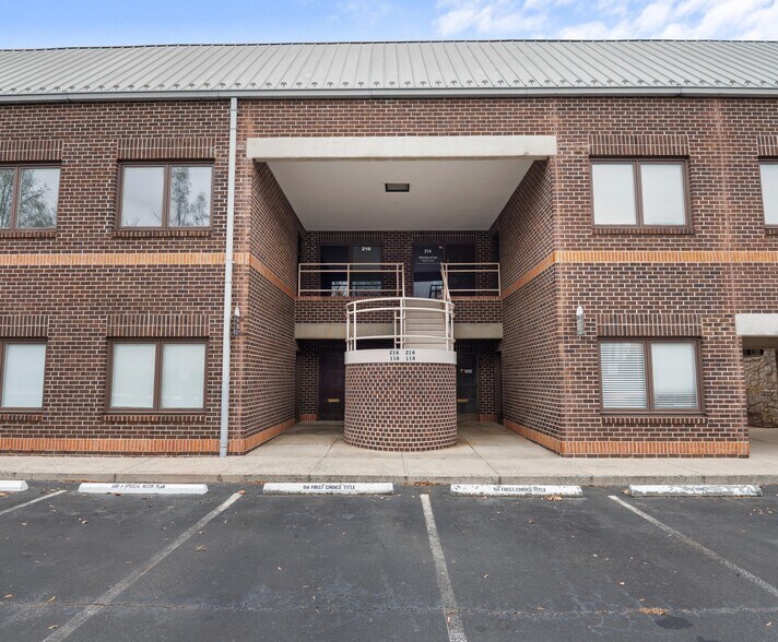 More Photos Of 101 N McDowell St, Charlotte Office For Sale