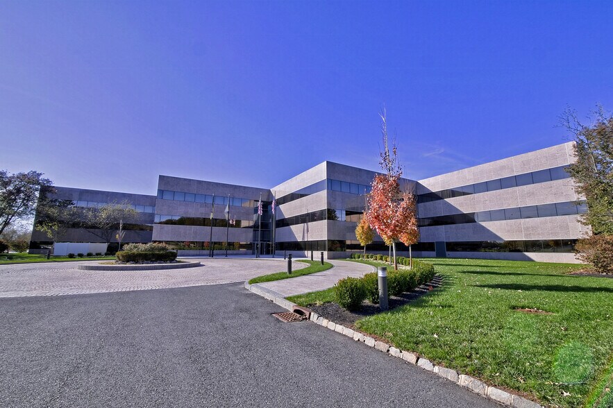 More Photos Of 135 Route 202/206, Bedminster Office For Lease