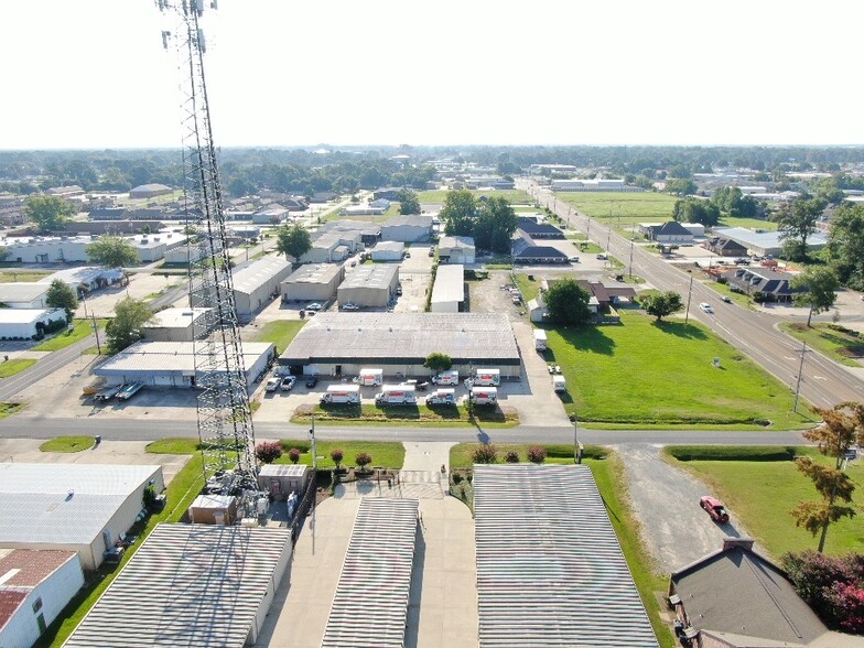 Primary Photo Of 708 N 29th St, Monroe Warehouse For Sale