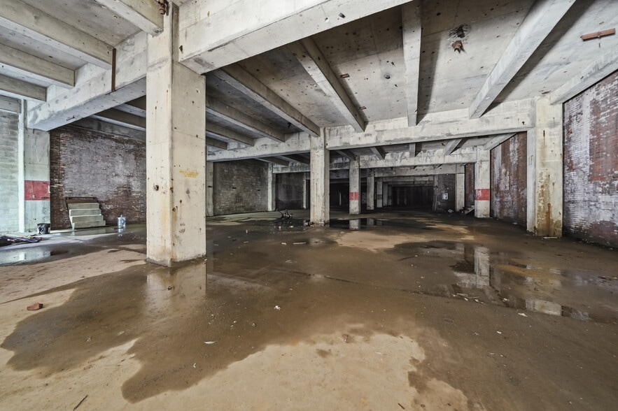 More Photos Of 401 E Allegheny Ave, Philadelphia Manufacturing For Sale