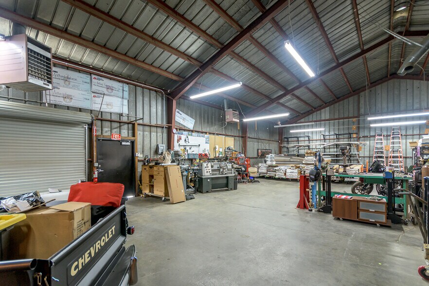 More Photos Of 44532 Trevor Ave, Lancaster Service For Sale