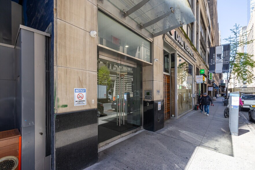 More Photos Of 32 W 39th St, New York Loft Creative Space For Lease