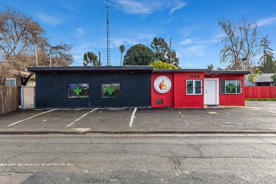More Photos Of 1966 Broadway St, Vallejo Storefront For Sale