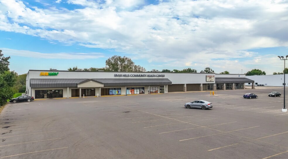 More Photos Of 1015 N 18th St, Centerville General Retail For Sale