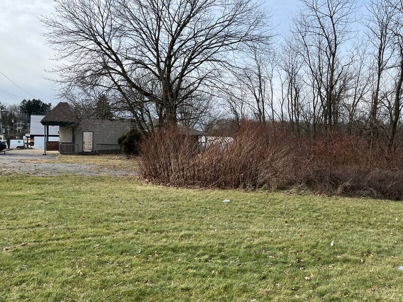 More Photos Of 7170 Steubenville Pike, Oakdale Freestanding For Sale