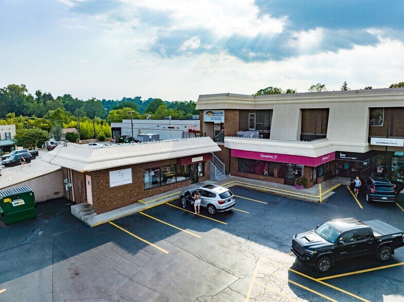 More Photos Of 1005-1011 Bridge Rd, Charleston Storefront Retail Office For Sale