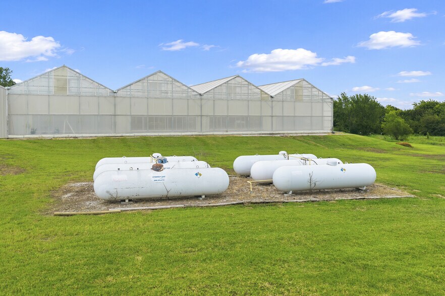 More Photos Of 22900 W Skelly Rd, Haskell Light Manufacturing For Sale