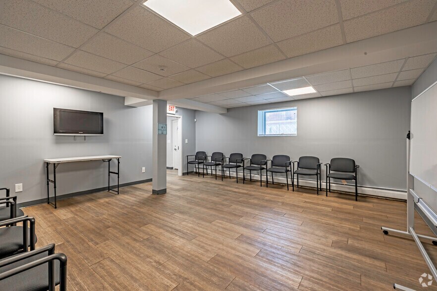 More Photos Of 2176 Central Park Ave, Yonkers Medical For Sale