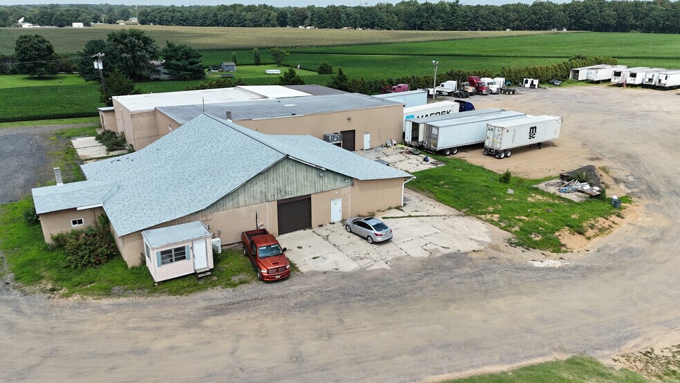 More Photos Of 900 Willow Grove Rd, Monroeville Warehouse For Lease