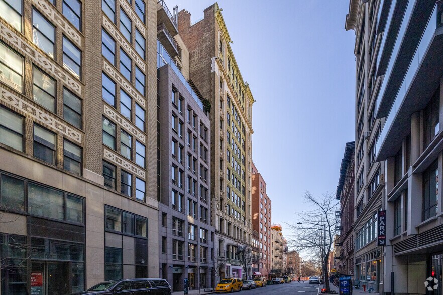 More Photos Of 150 W 22nd St, New York Loft Creative Space For Lease