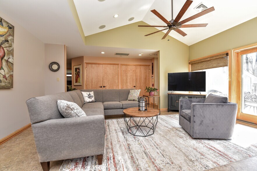 More Photos Of 455 Newark Pompton Tpke, Wayne Office Residential For Sale