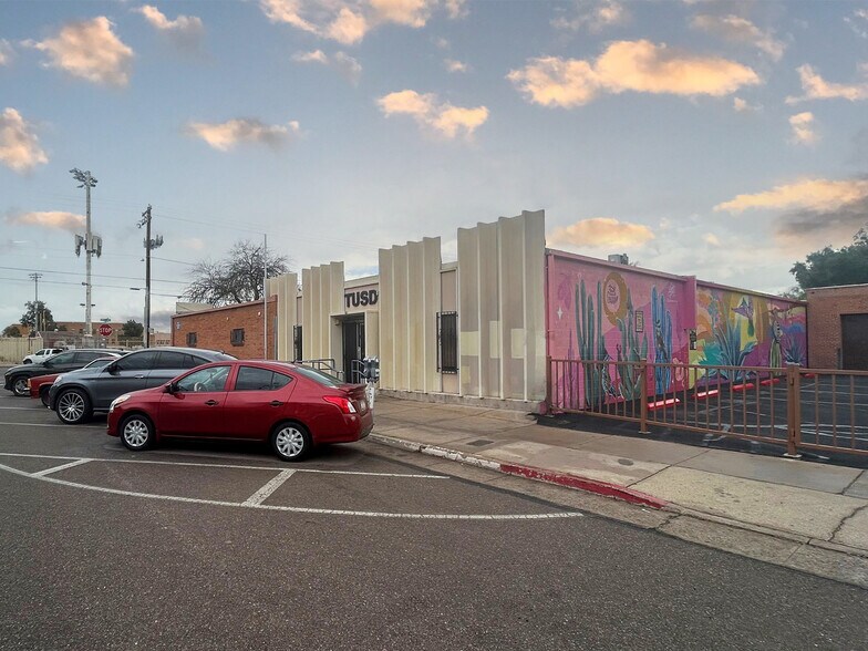 Primary Photo Of 442 E 7th St, Tucson Office For Sale