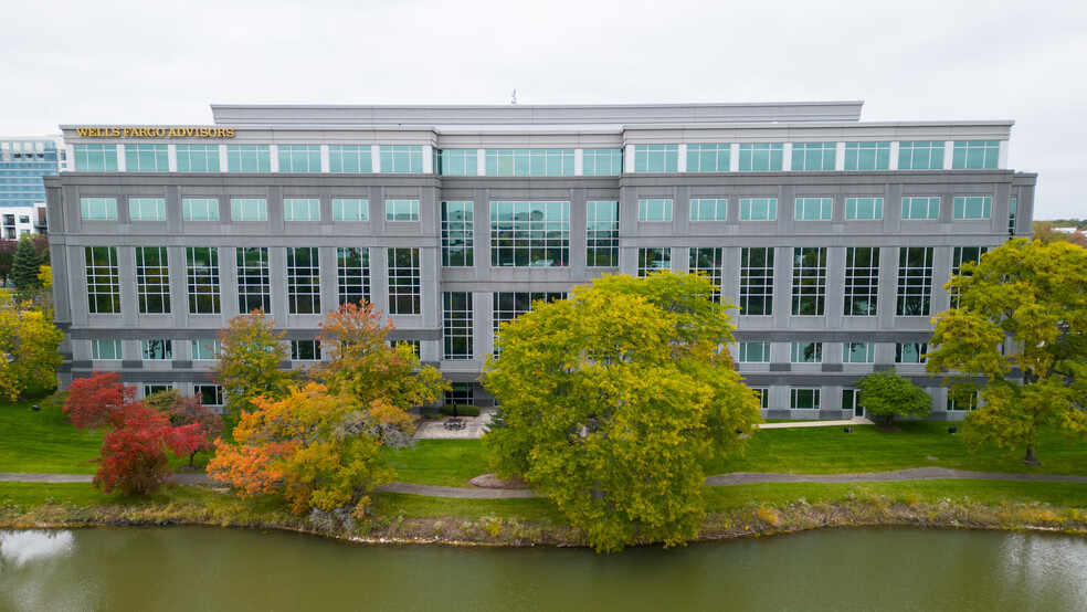 Primary Photo Of 2056 Westings Ave, Naperville Office For Lease