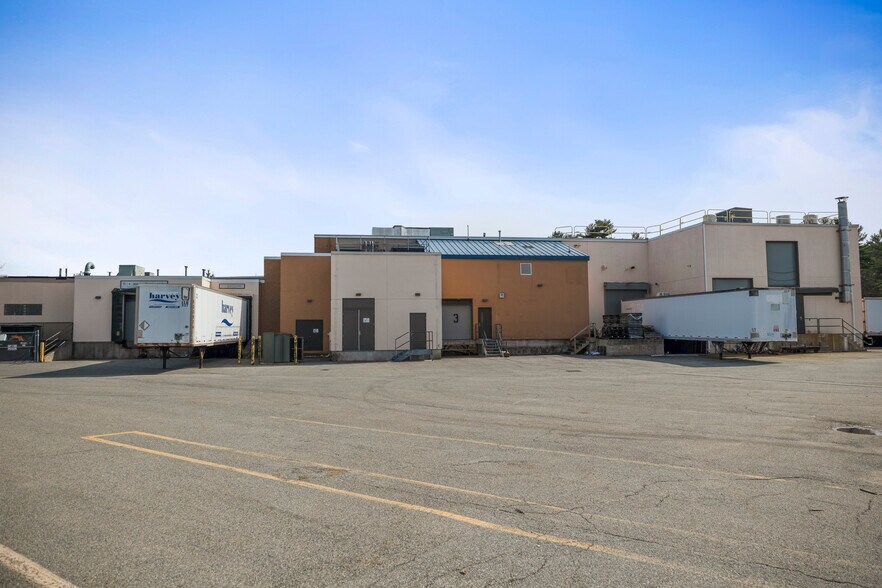 More Photos Of 890 East St, Tewksbury Light Manufacturing For Sale