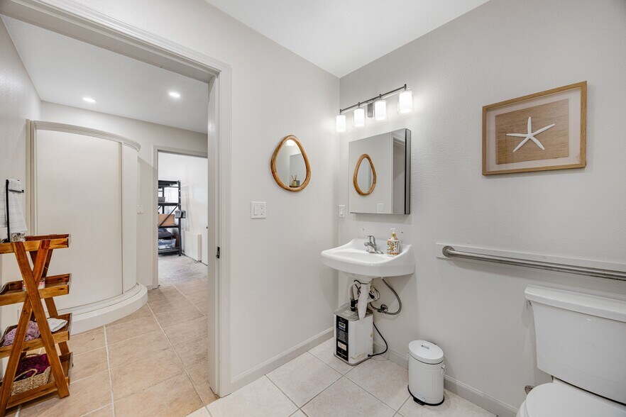 More Photos Of 129 Lower Pacific Dr, Whitethorn General Retail For Sale