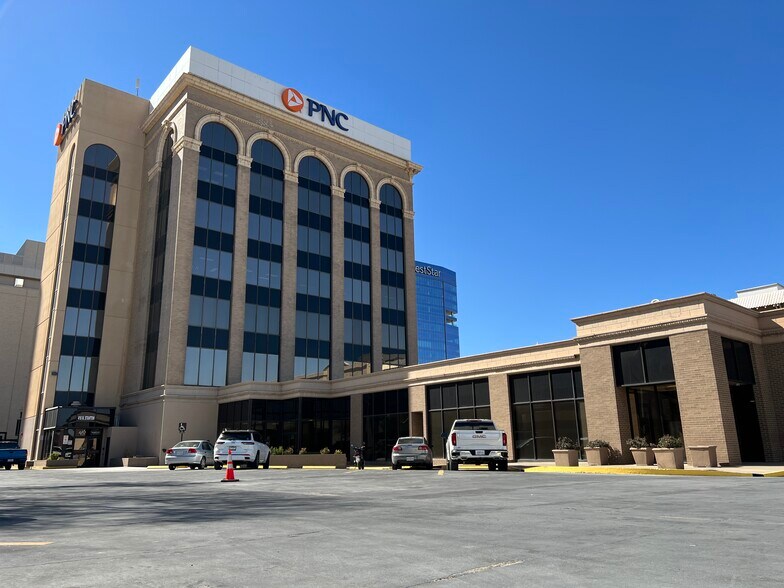 More Photos Of 416 N Stanton St, El Paso Office For Lease
