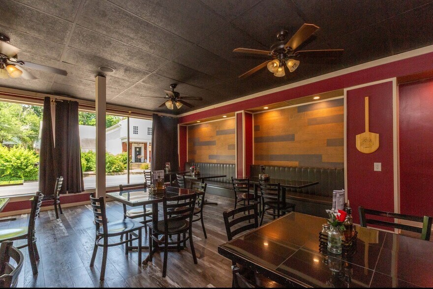 More Photos Of 371 Pittstown Rd, Pittstown Storefront Retail Residential For Sale