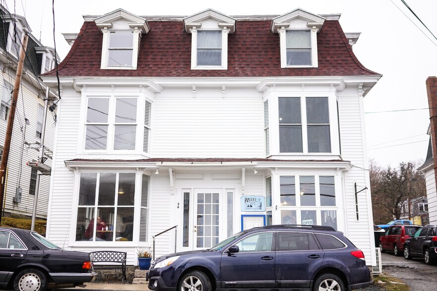 Primary Photo Of 36 Main st, Stonington Multifamily For Sale