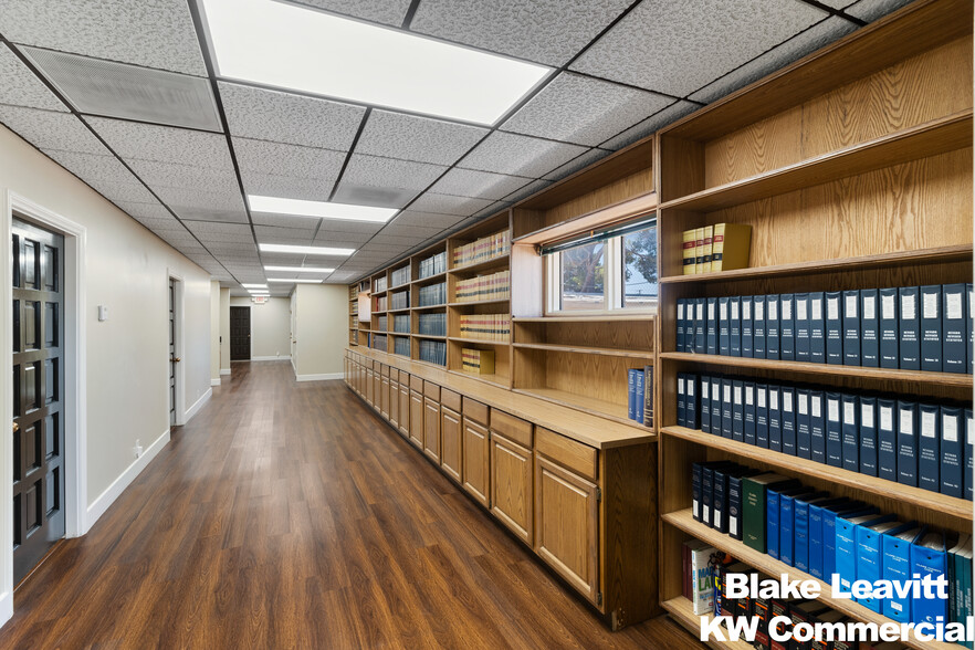 More Photos Of 510 S 9th St, Las Vegas Office For Sale