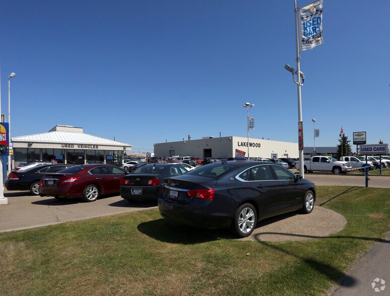 More Photos Of 9150 34th Ave NW, Edmonton Auto Dealership For Lease