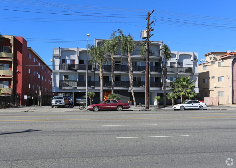 More Photos Of 6841 Sepulveda Blvd, Van Nuys Apartments For Sale
