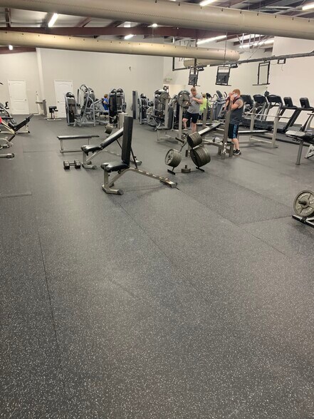 More Photos Of 118 Hollis Crump Dr., Jasper Health Club For Sale