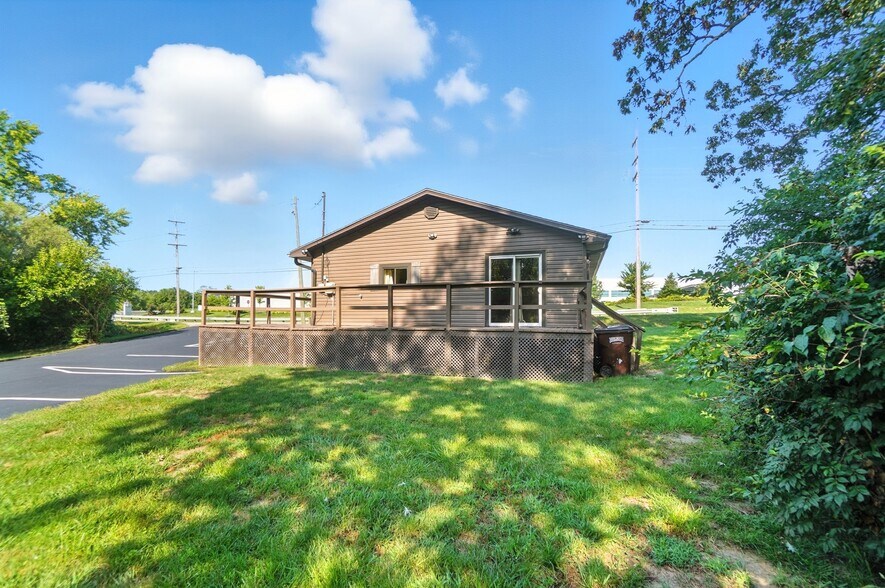 More Photos Of 7826 Columbia Rd, Maineville Office For Sale