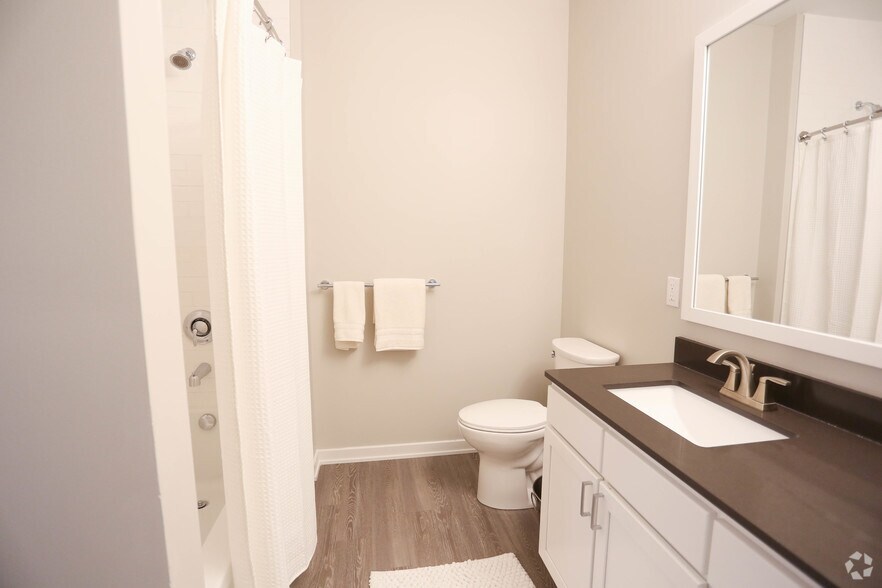 More Photos Of 25-45 N Central Ave, Clayton Apartments For Lease